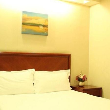 Greentree Inn Chongqing North Railway Station Express Hotel Dış mekan fotoğraf