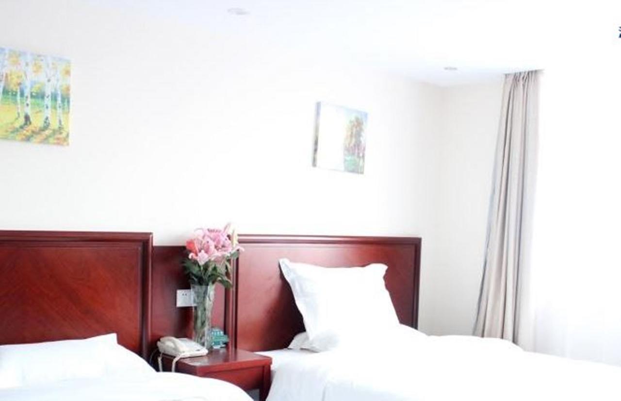 Greentree Inn Chongqing North Railway Station Express Hotel Dış mekan fotoğraf