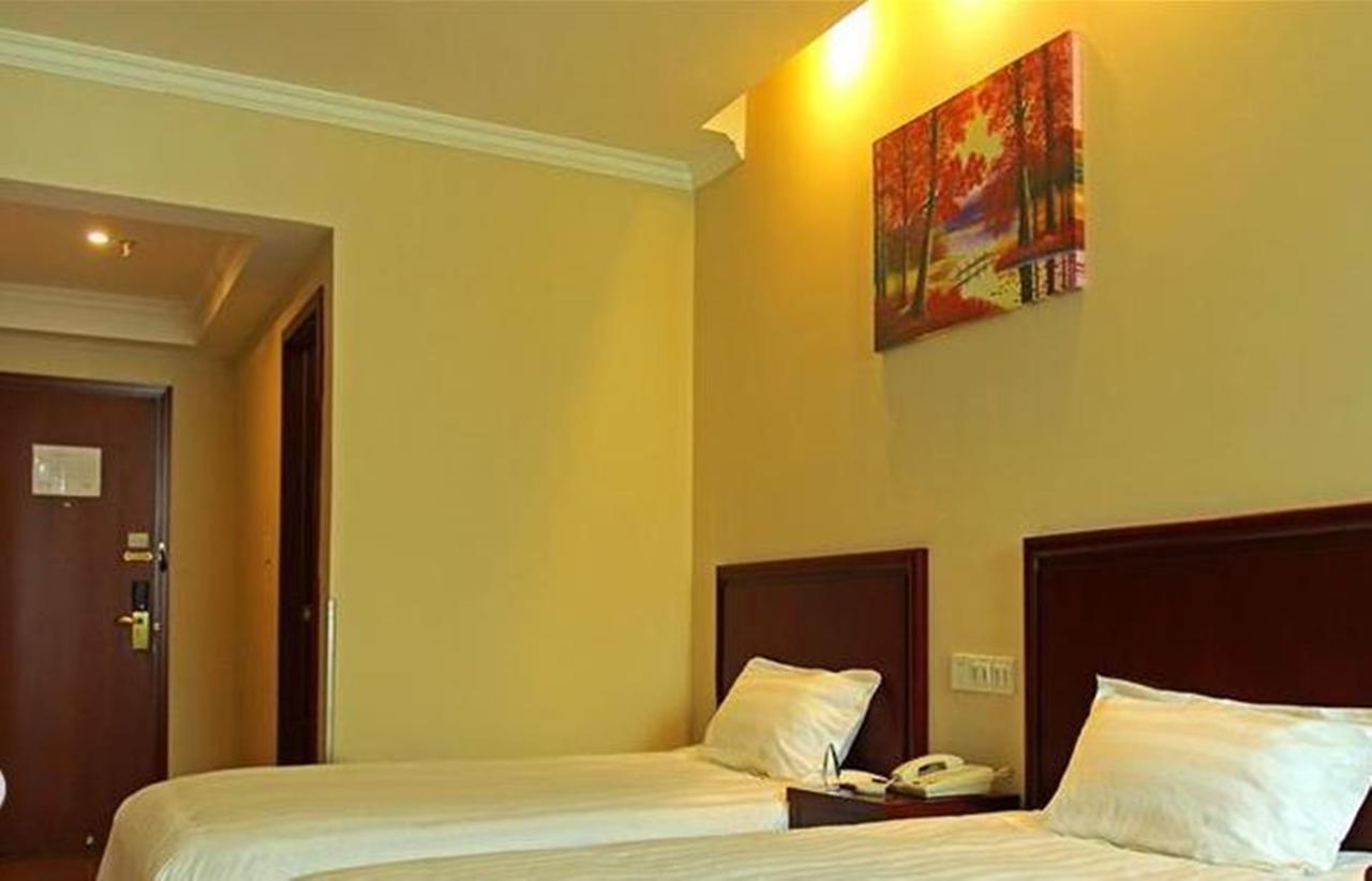 Greentree Inn Chongqing North Railway Station Express Hotel Dış mekan fotoğraf